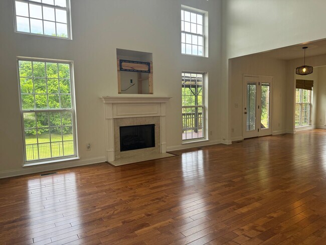 Foto del edificio - Brentwood 4BR Home