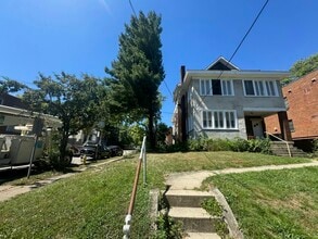 Building Photo - 3431 Telford St