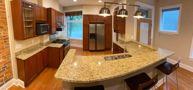 Kitchen - 11 W 3rd Ave
