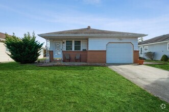 Building Photo - 436 St Thomas Dr