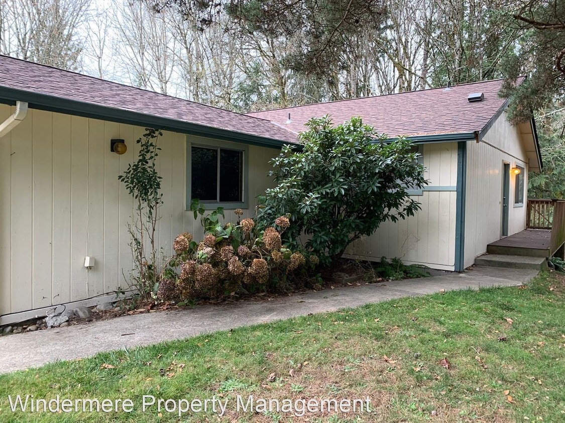 2830 Aegean Ct NE, Bremerton, WA 98311 Apartment for Rent in Bremerton, WA