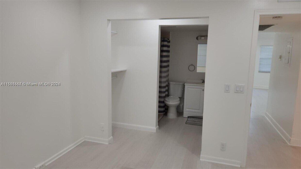 Foto del edificio - 13455 SW 9th Ct