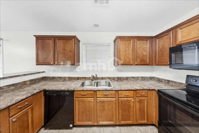 Building Photo - 7340 W Alicia Dr