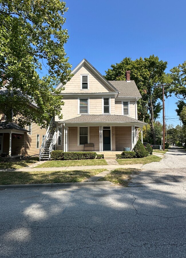 Building Photo - 1328 Ferry St
