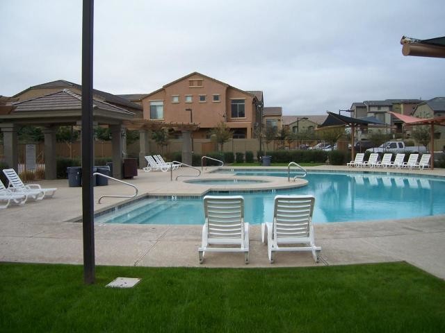 Building Photo - Dual Master Unit in the heart of Tempe