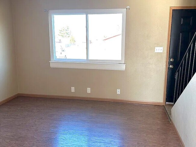 Foto del edificio - 309 Biggs Dr