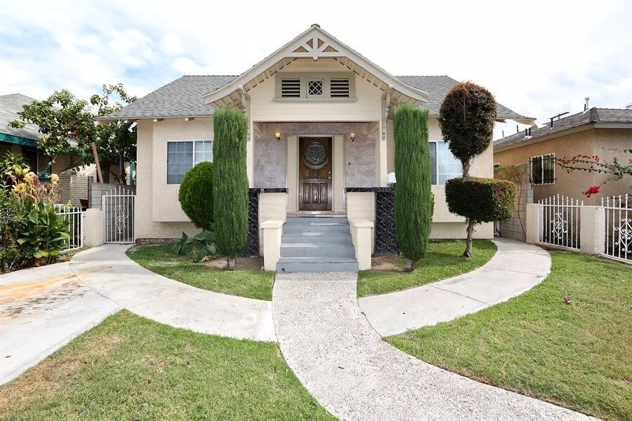 Primary Photo - 3886 La Salle Ave