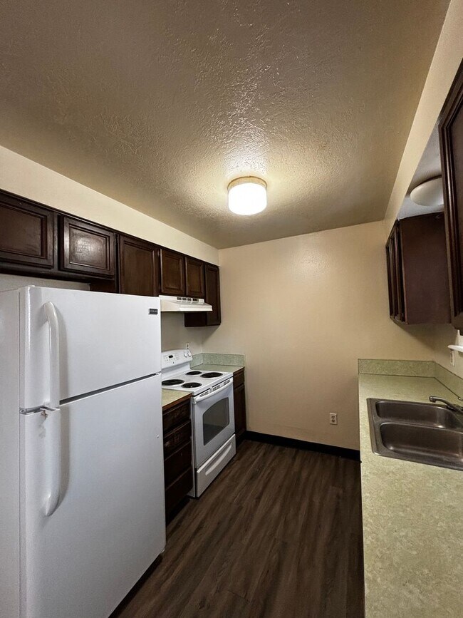 Foto del edificio - 1156-1156 McKinley Ave