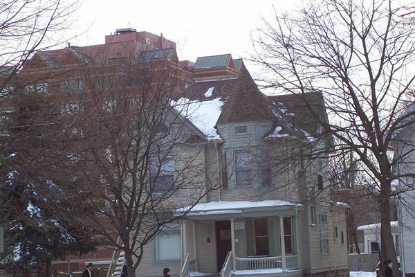 Primary Photo - 123 N State St