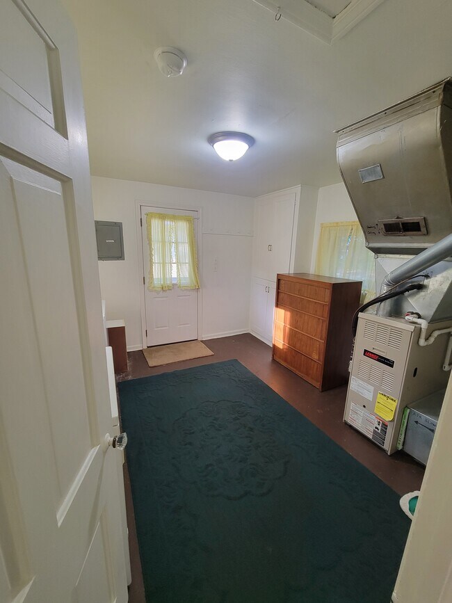 Foto del edificio - 846 W Huron River Dr