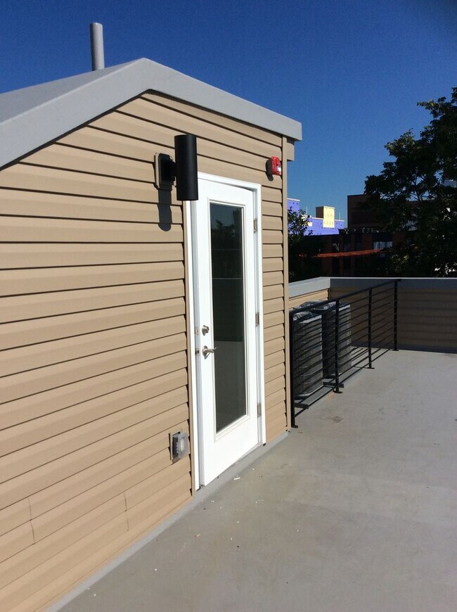 Photo - 1615 Ogden St Apartment