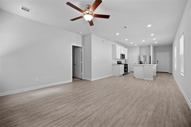 Building Photo - 16886 Pandora Wy