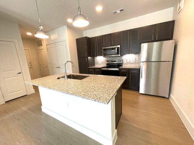 Foto del edificio - 4525 S Legacy Dr