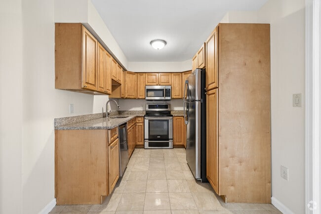 Interior Photo - Oak Knoll