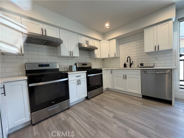 Building Photo - 5654 La Mirada Ave