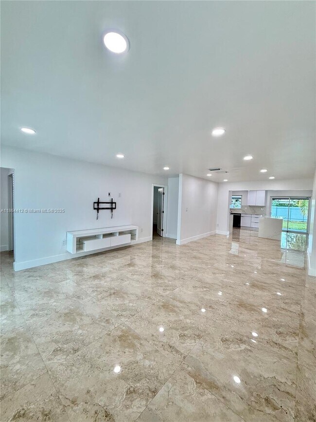 Foto del edificio - 590 E 52nd St