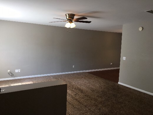 Foto principal - 1317 Baywood Rd