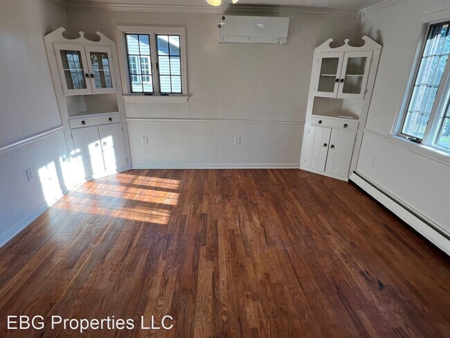 Foto del edificio - 3 br, 2.5 bath House - 562 Foltz Dr