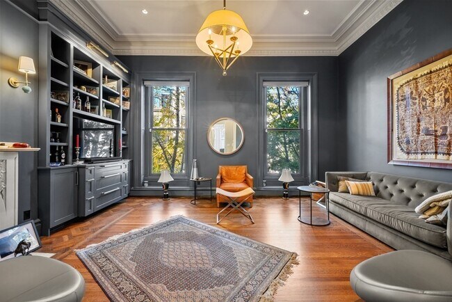 Building Photo - 30 Marlborough St