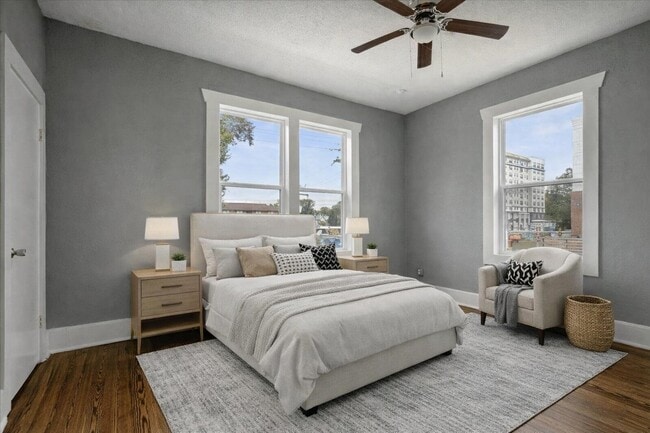 Foto del edificio - 156 N Tucker St