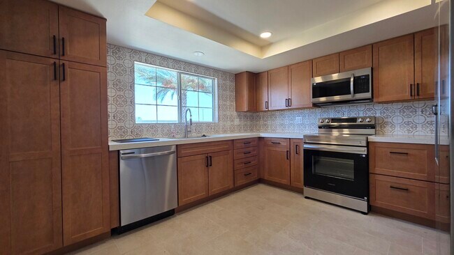Foto del edificio - 62101 Tyler St