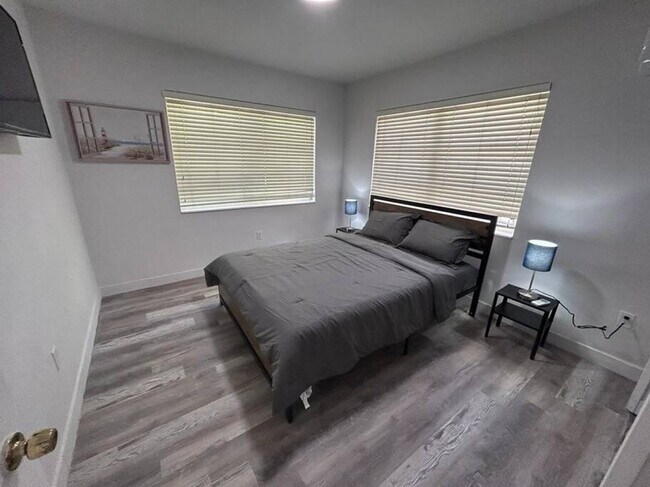 Foto del edificio - 2635 SW 24th Ave