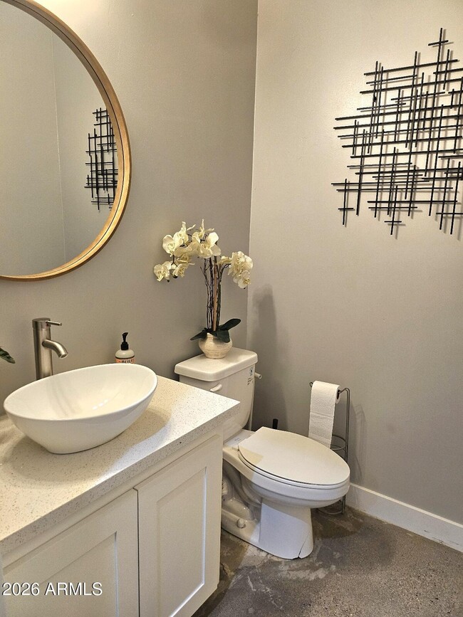 Building Photo - 1402 S 10th Ave