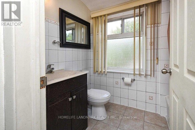 Building Photo - 158 Woodfern Dr