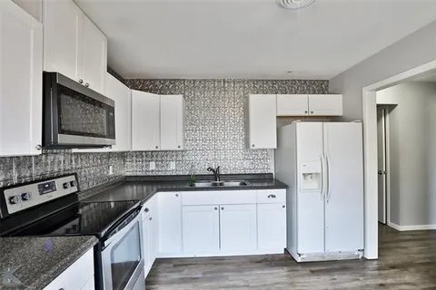 Foto del edificio - 2317 Glendale Dr