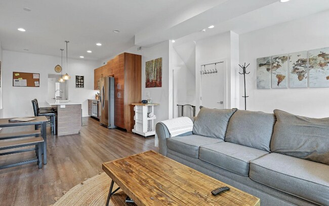 Foto del edificio - 1504-1506 Bryden Rd