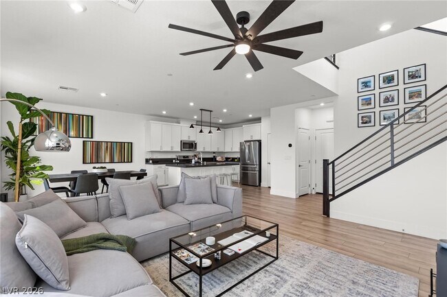 Foto del edificio - 692 Echelon St