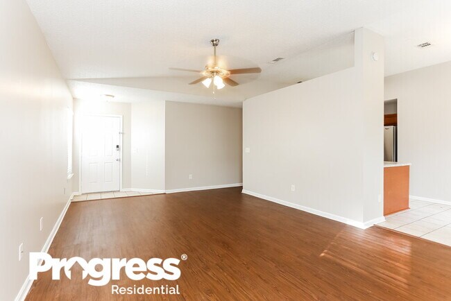 Building Photo - 2223 Destine Ln