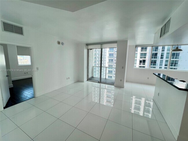 Foto del edificio - 253 NE 2nd St
