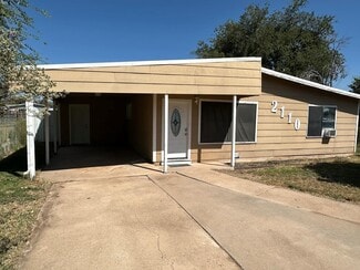 Building Photo - 2110 Glenwood Dr