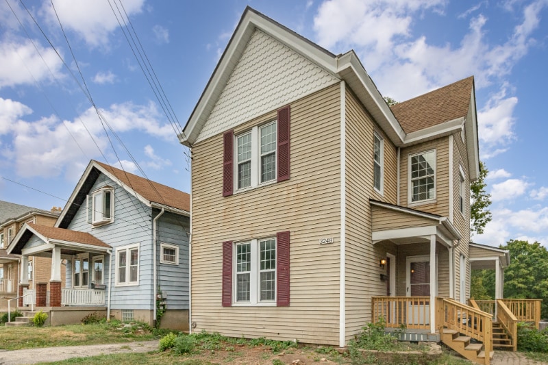 Primary Photo - 3248 Glenmore Ave
