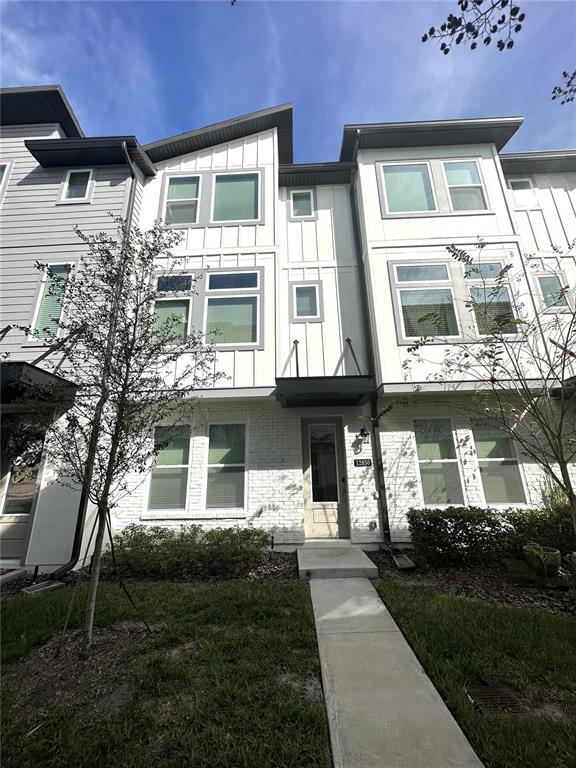 Foto principal - 12850 Gabor Ave