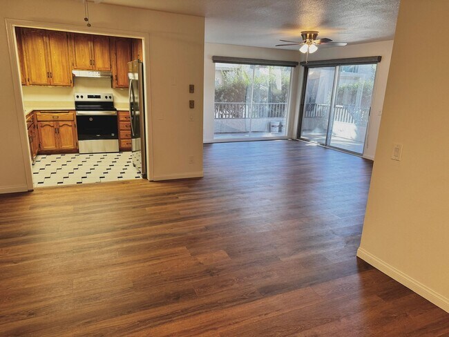 Foto del edificio - Mission Bay 2 Bed 2 Bath Condo with covered parking