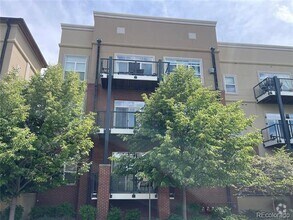Building Photo - 5401 S Park Terrace Ave