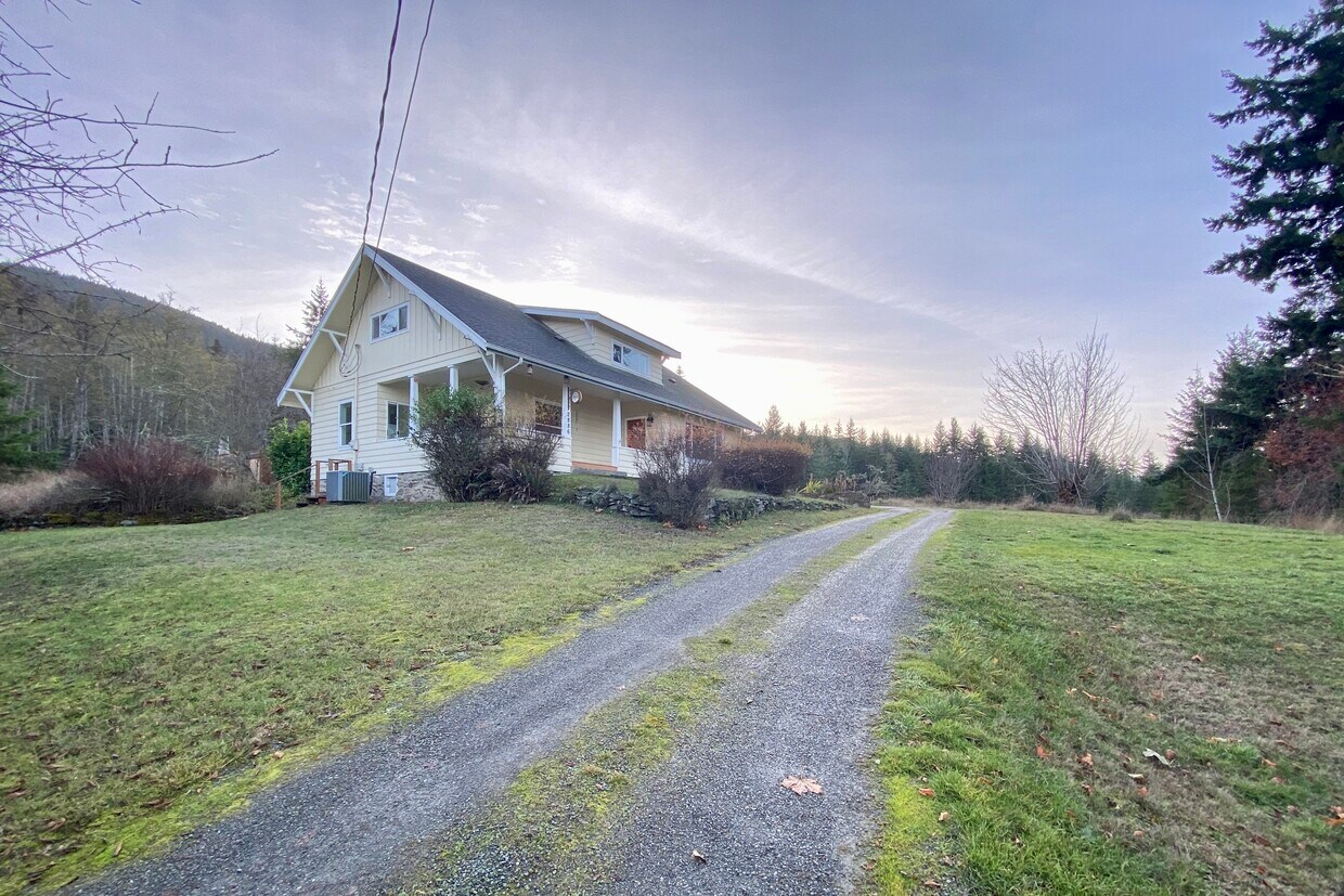 2886 Monroe Rd, Port Angeles, WA 98362 House Rental in Port Angeles