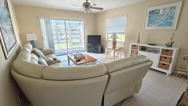 Foto del edificio - 2950 SE Ocean Blvd
