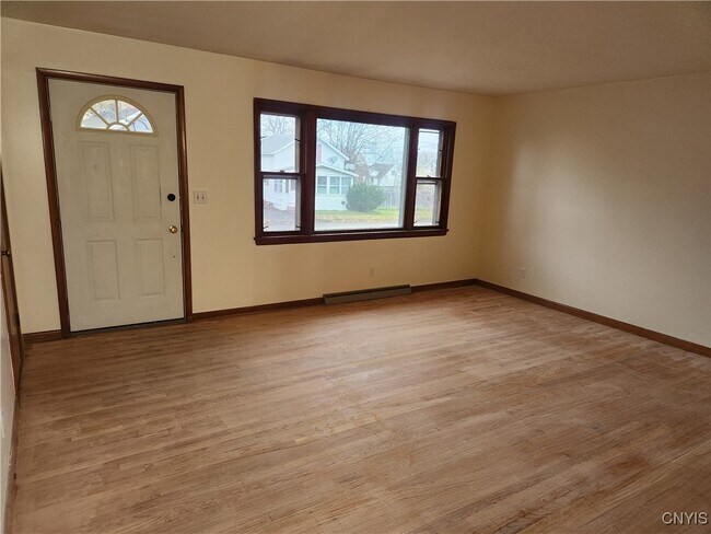 Building Photo - 1164 Lemoyne Ave
