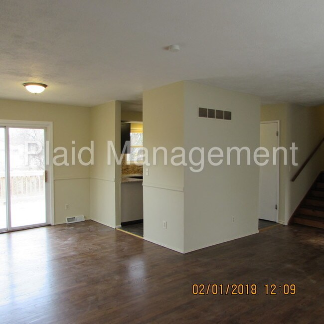 Building Photo - 1616 NW 66th Ter