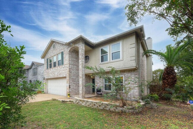Building Photo - 2114 Milan Dr