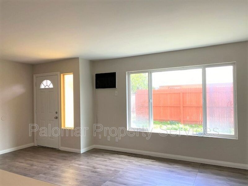 Primary Photo - 1112 E 2nd Ave