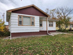 Building Photo - 5142 Pennsylvania St