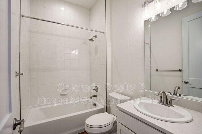 Foto del edificio - 3314 Heron Lakes Pkwy