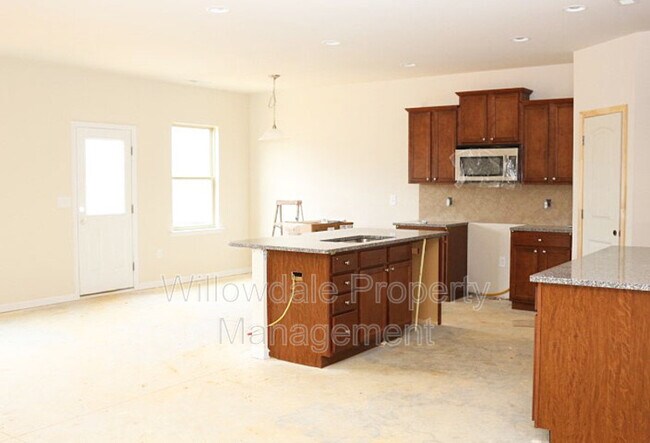 Foto del edificio - 2618 Tummel Ln