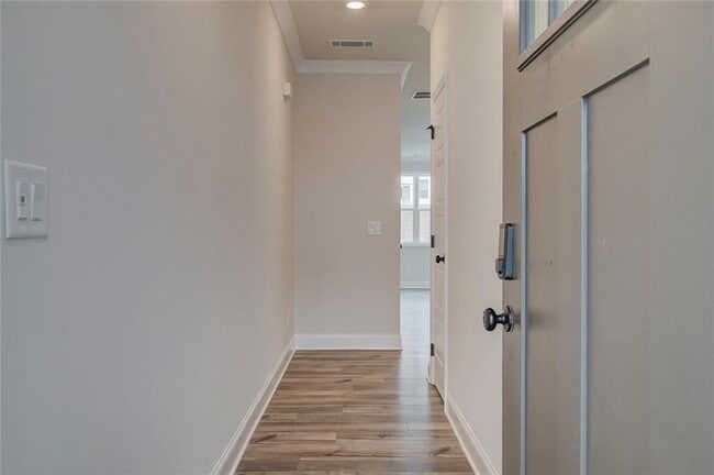 Building Photo - 4561 Cypress Pk Dr