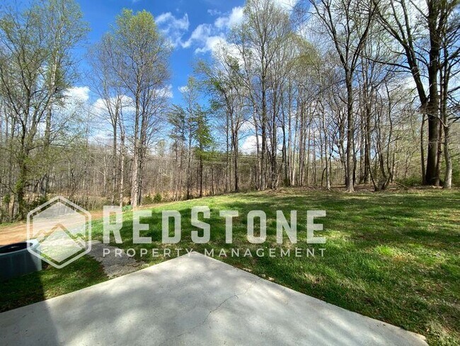 Building Photo - 3903 Johns Creek Dr