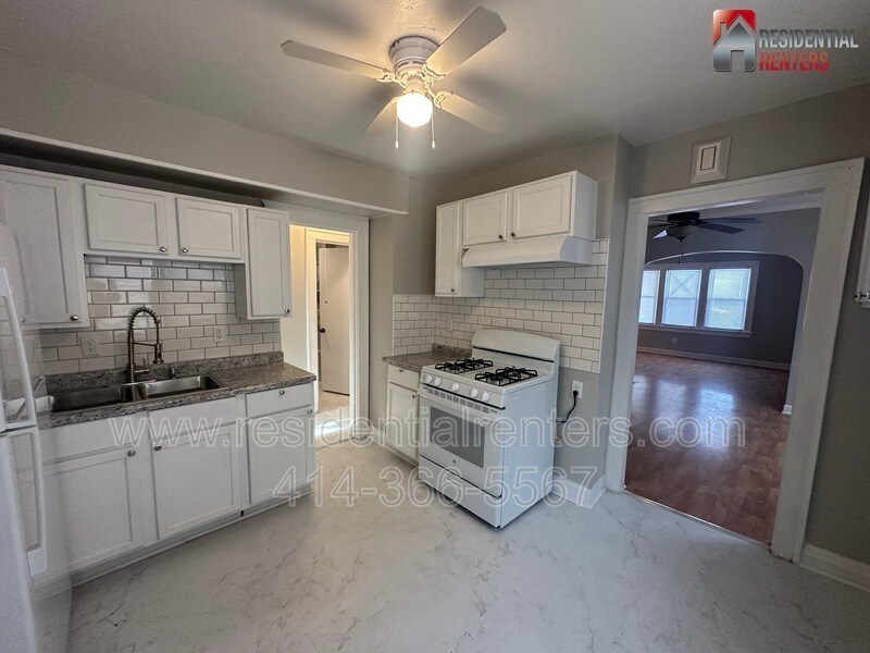 Foto principal - 223 W Keefe Ave